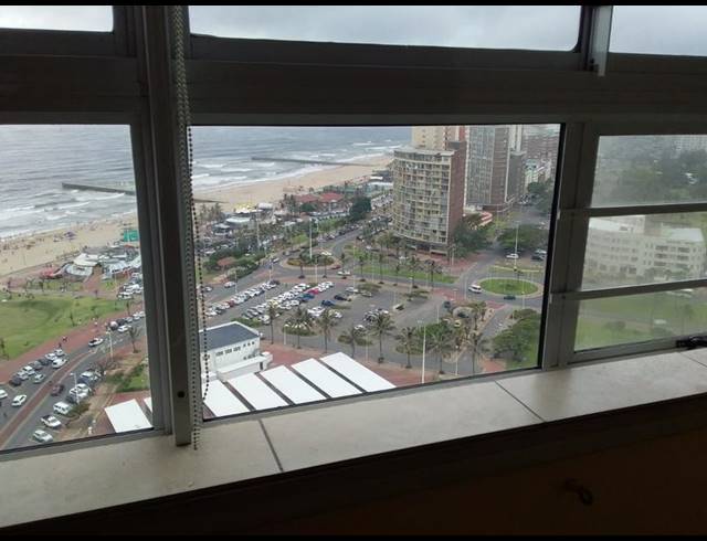 2 BEDROOM PROPERTY TO RENT IN NORTH BEACH